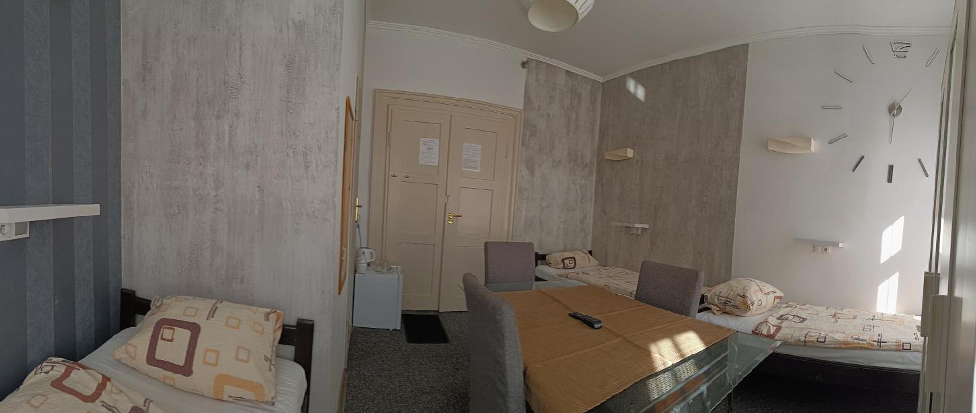 Hotel Polonia Namysłów Esterno foto