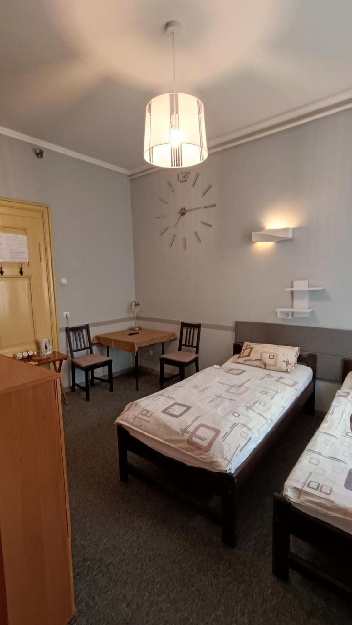 Hotel Polonia Namysłów Esterno foto