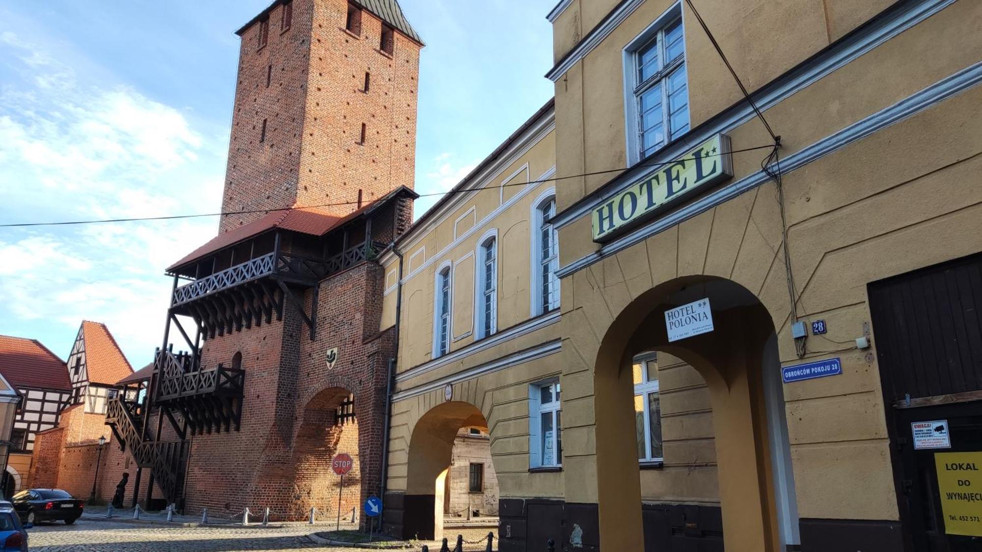 Hotel Polonia Namysłów Esterno foto
