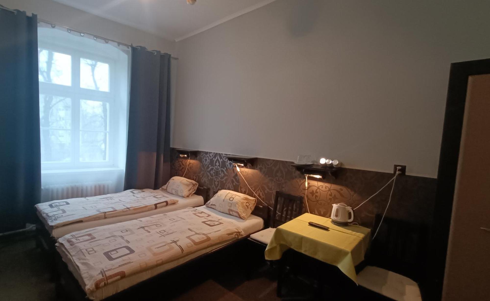 Hotel Polonia Namysłów Esterno foto